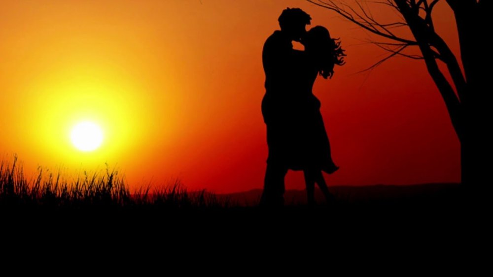 Силуэты влюбленных