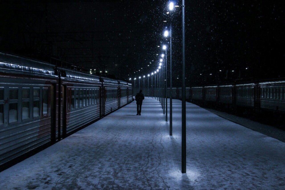 Зима перрон вокзал железная дорога снег