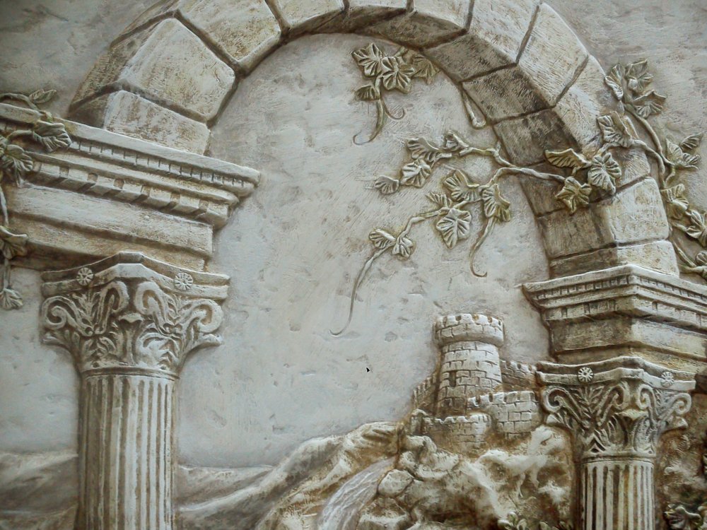 Барельеф развалины древнего Рима