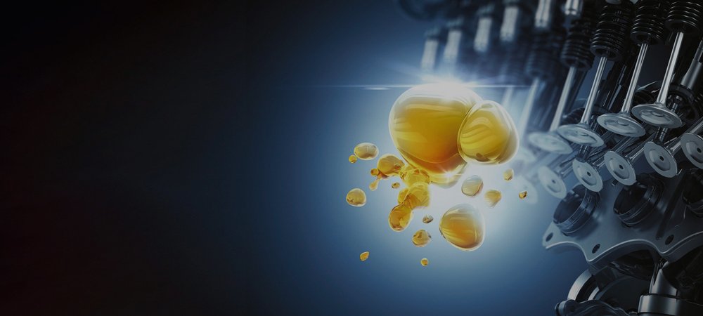 Капли на желтом фоне