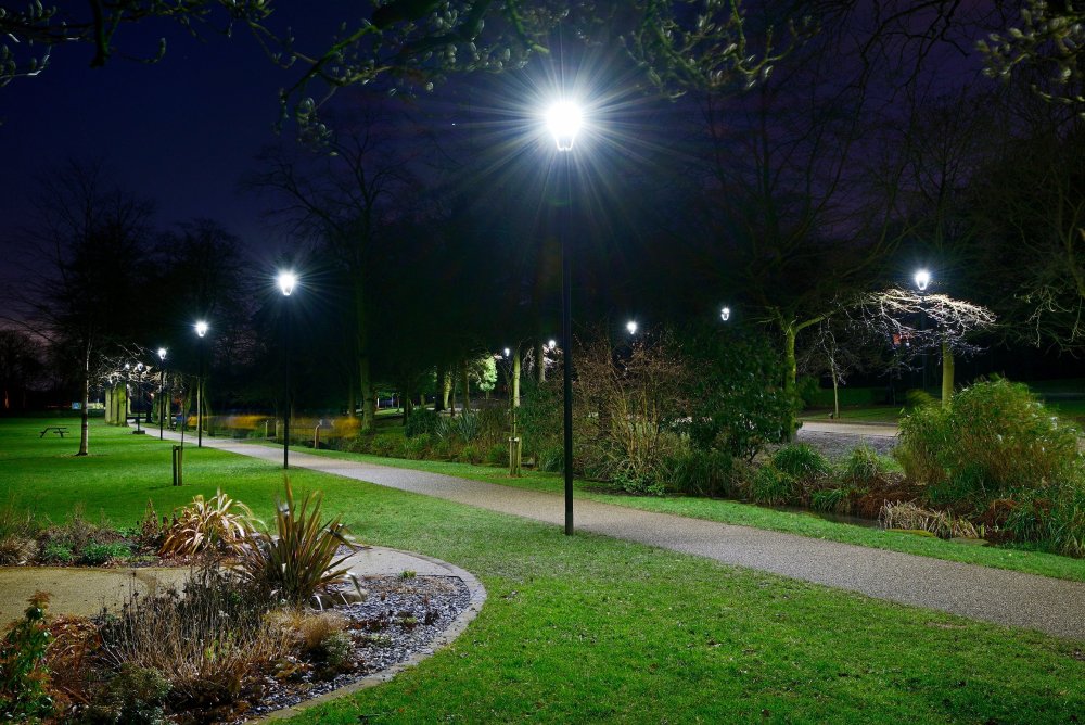 Освещение в парке