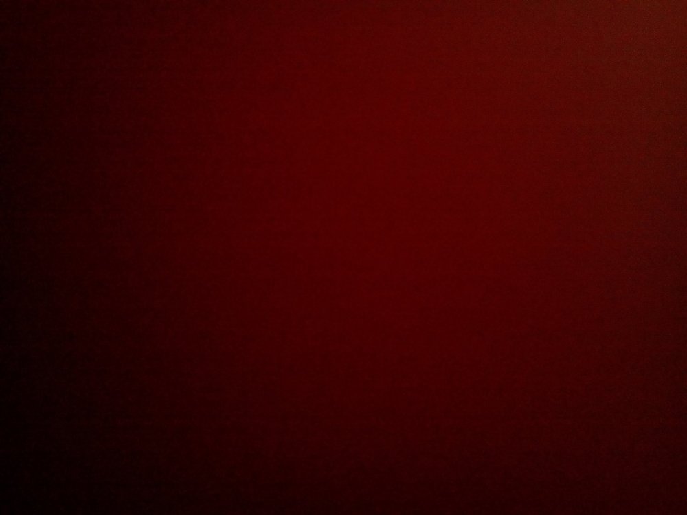 Тёмно бордовый