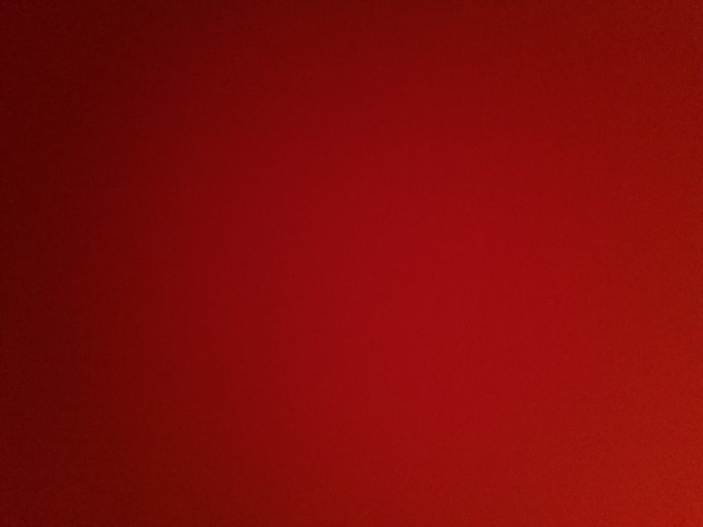 Темно красный цвет