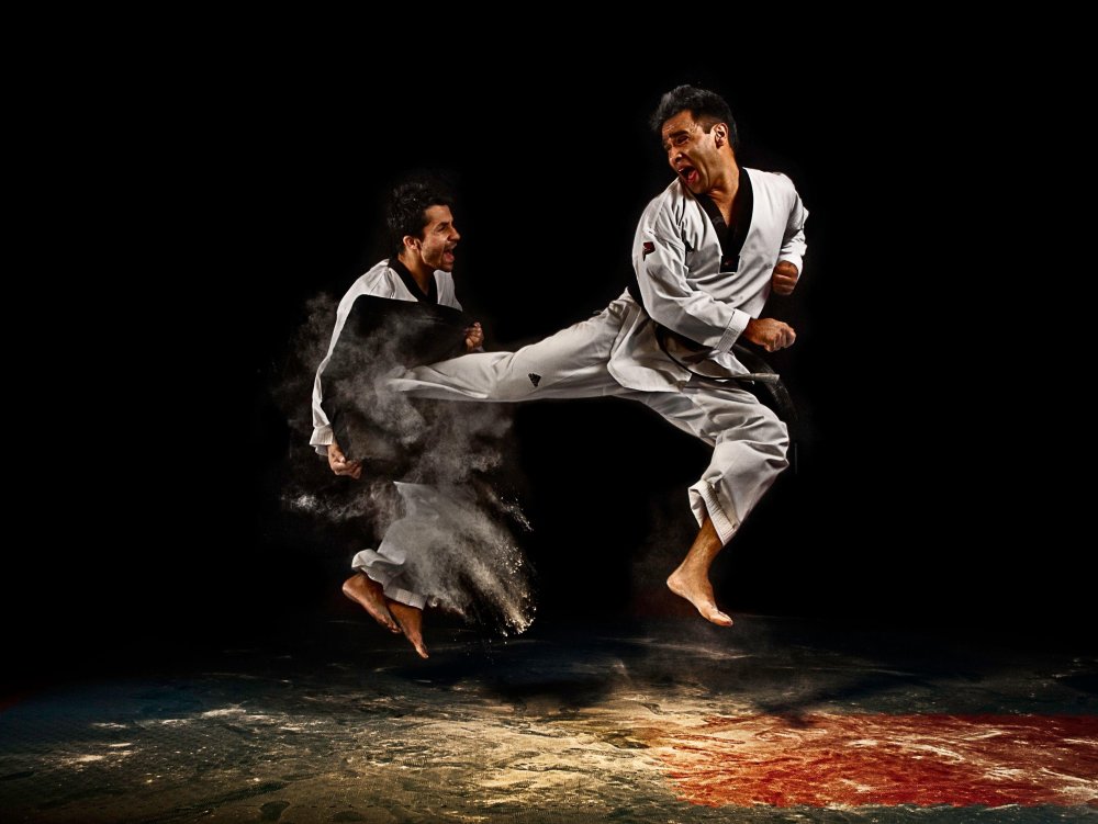 Кенджи Мидори удар