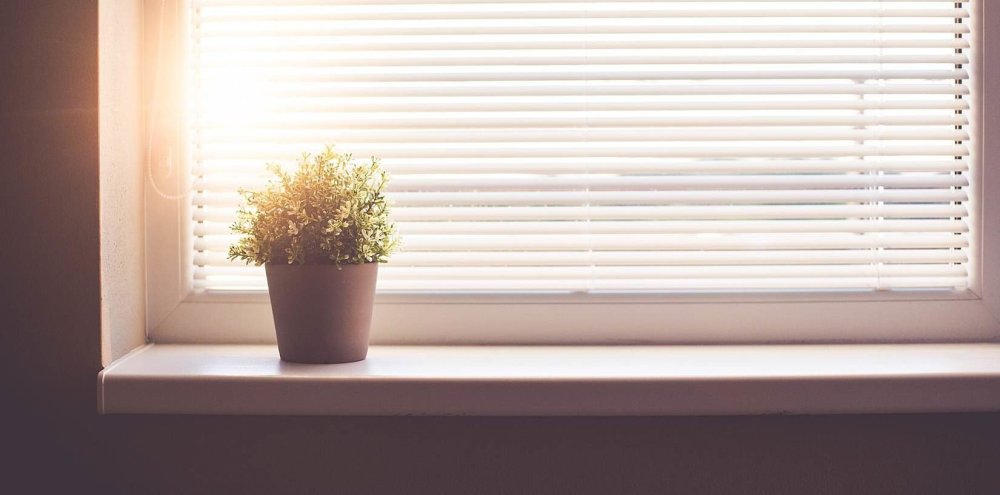 Пустой подоконник