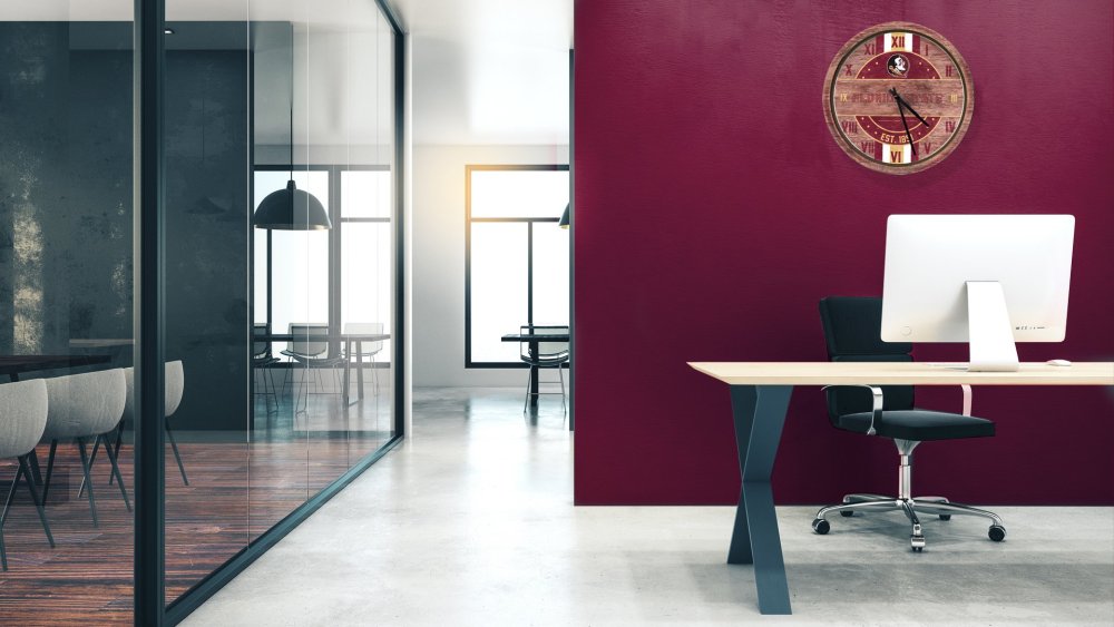 Фон для Зума кабинет за столом