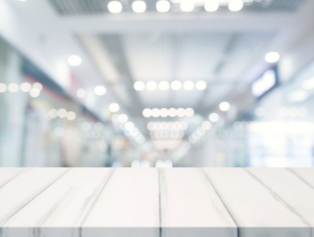 Белый размытый фон