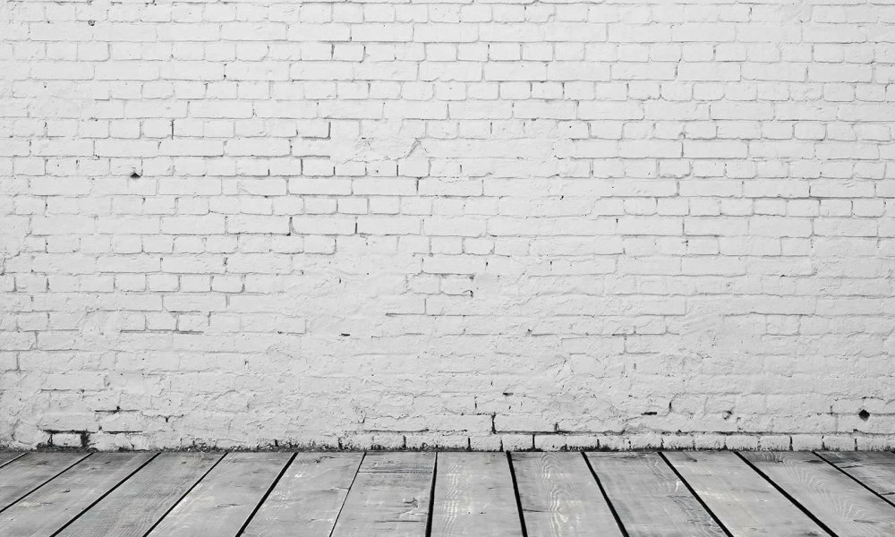 Белая кирпичная стена