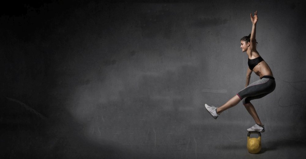 Спорт темный фон