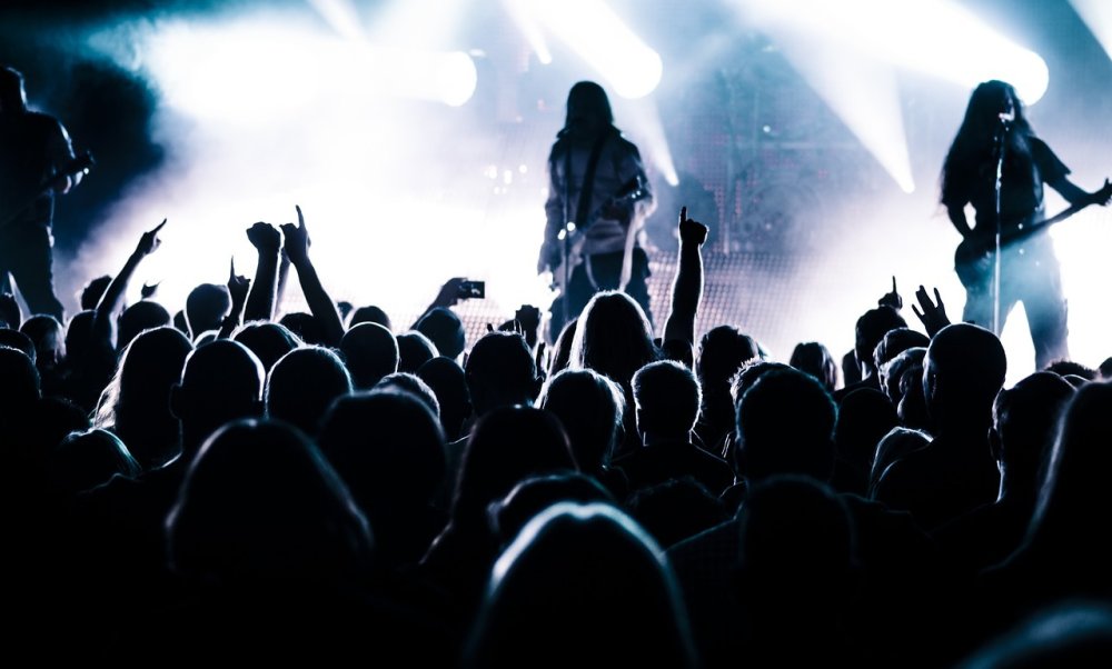 Концерт в парке фон