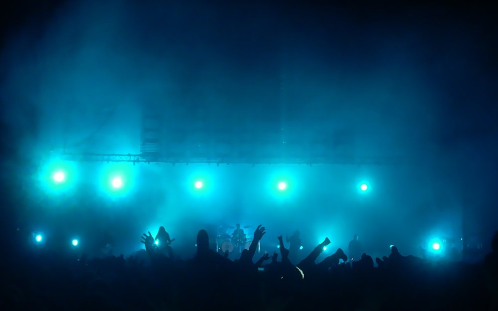 Пустая сцена