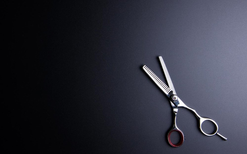 Визитки парикмахера с ножницами