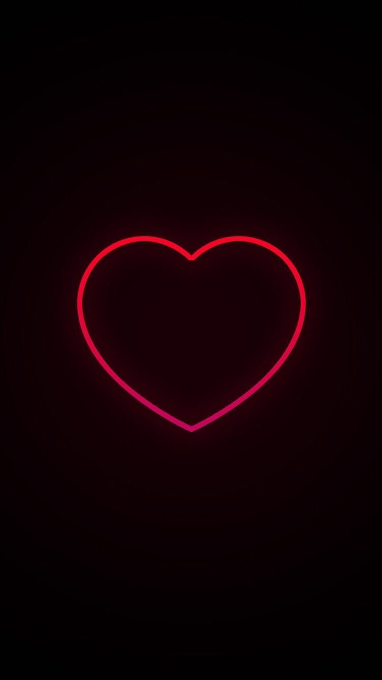 Сердце на черном фоне