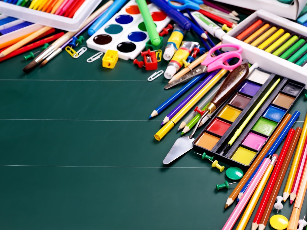 Школьные принадлежности