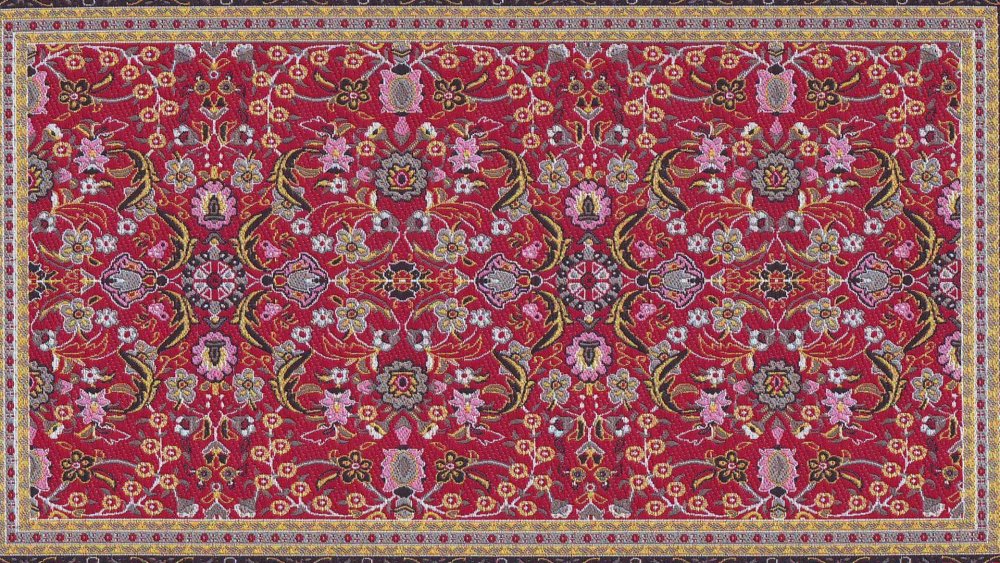 Ковер на стене