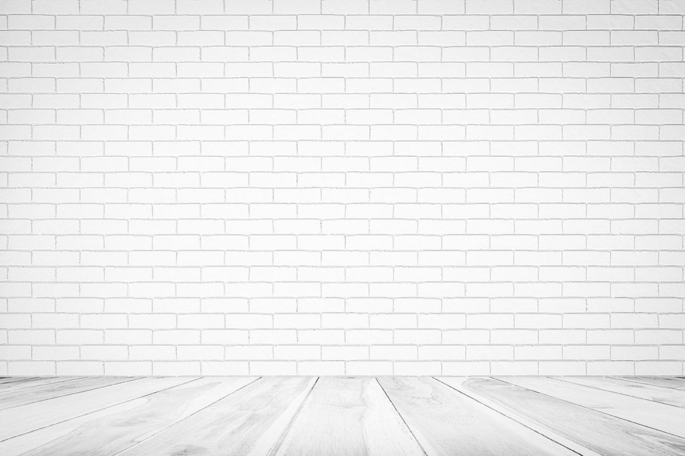 Белая кирпичная стена с полом