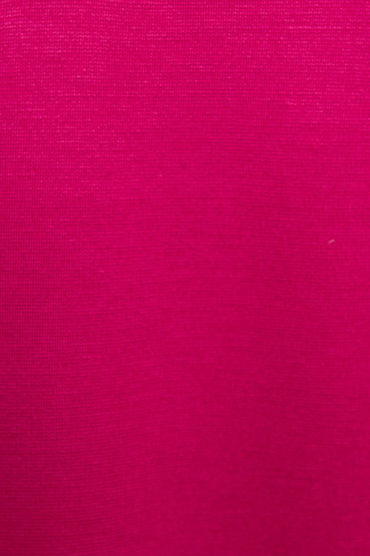 Малиновый цвет однотонный