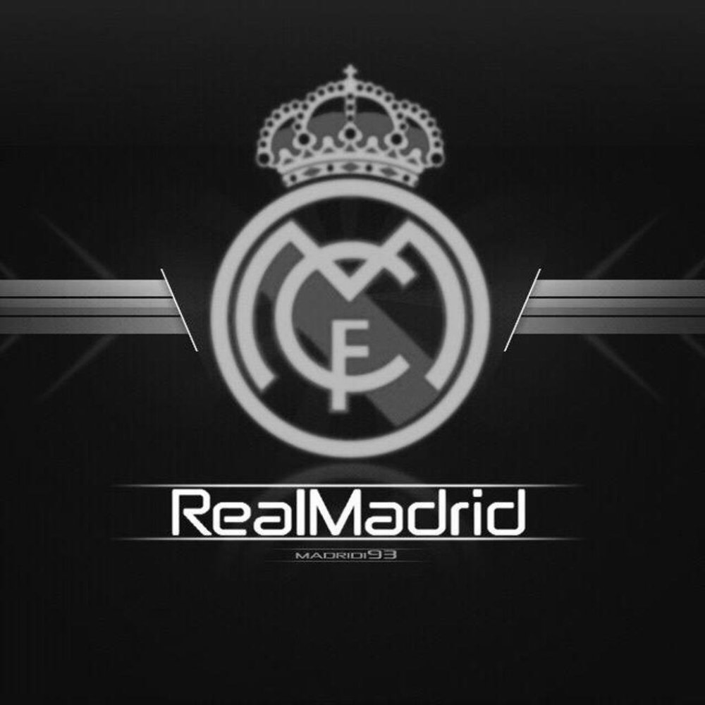 Реал Мадрид на черном фоне