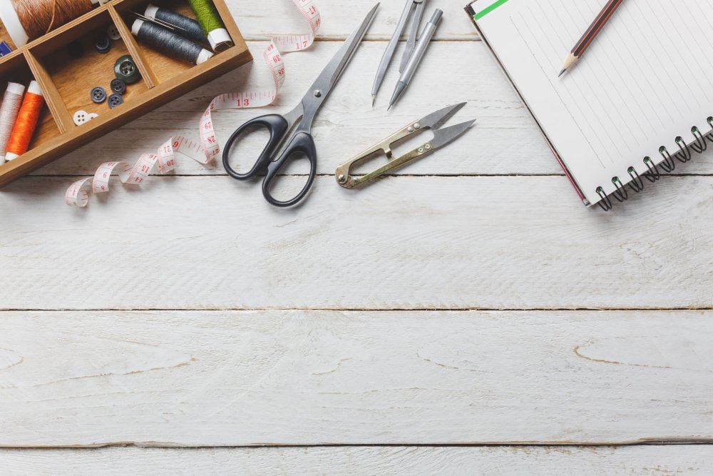 Рукоделие стол вид сверху