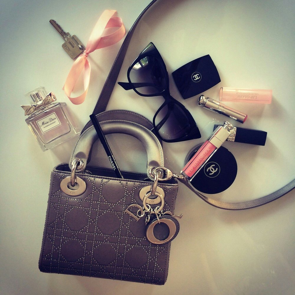 Стильные женские аксессуары