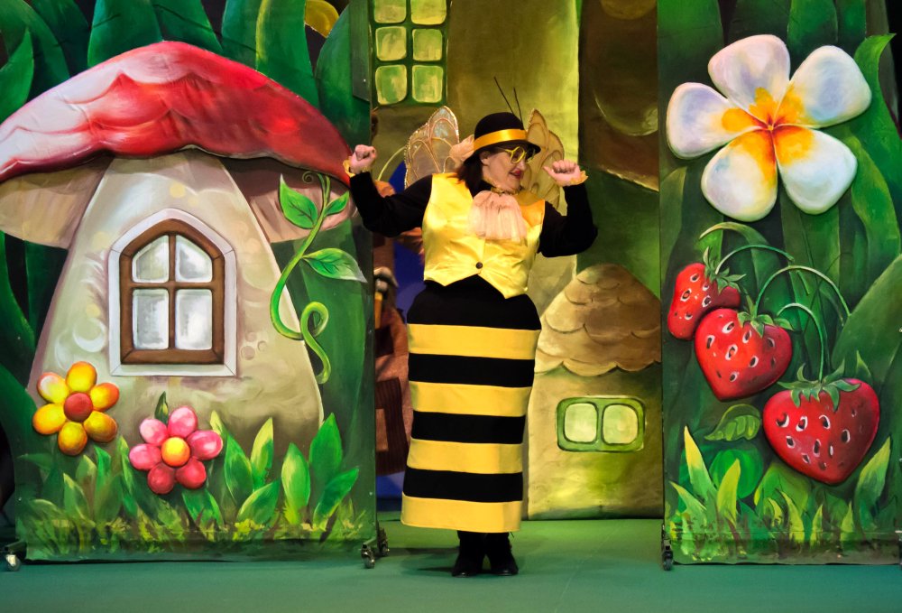 Диафильм Муха Цокотуха 1963 г