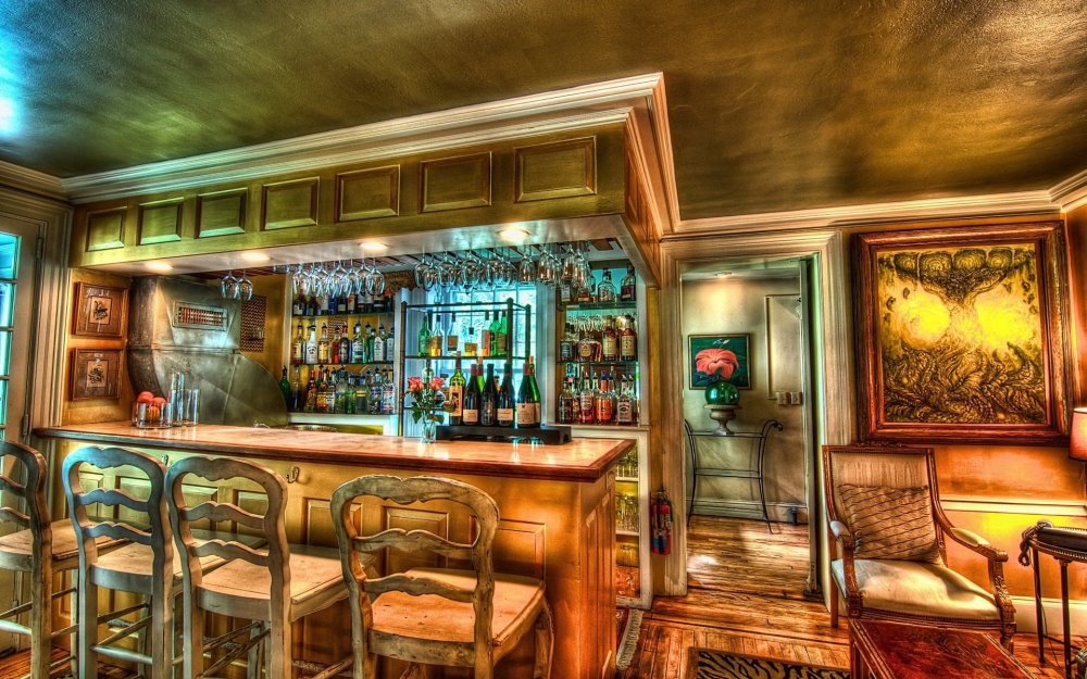 Барная стойка в таверне