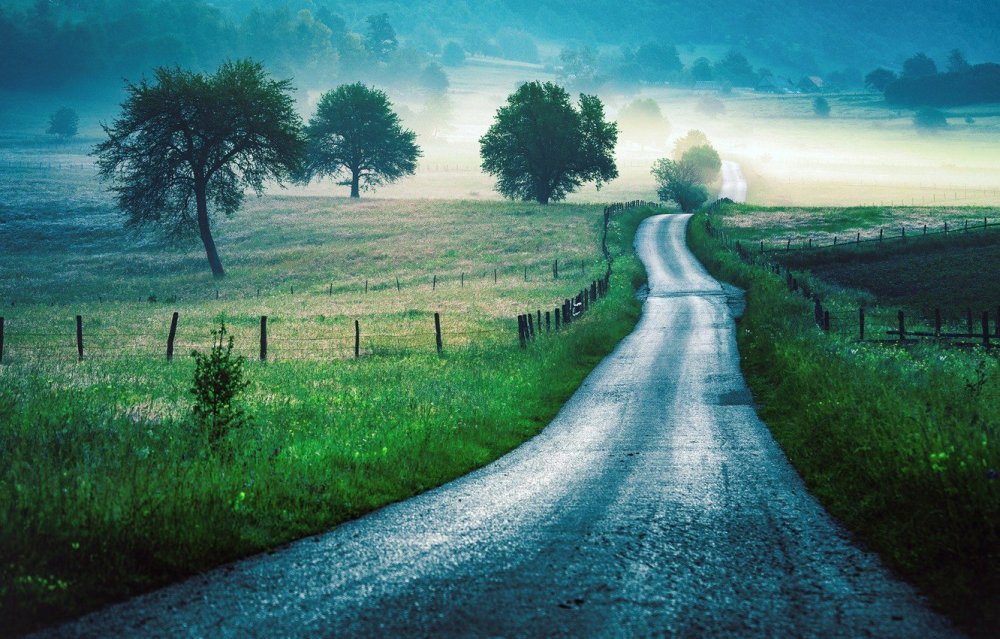 Пейзаж с дорогой