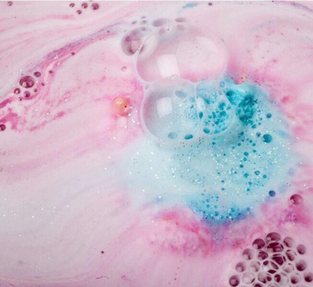 Бомбочки для ванны с пеной