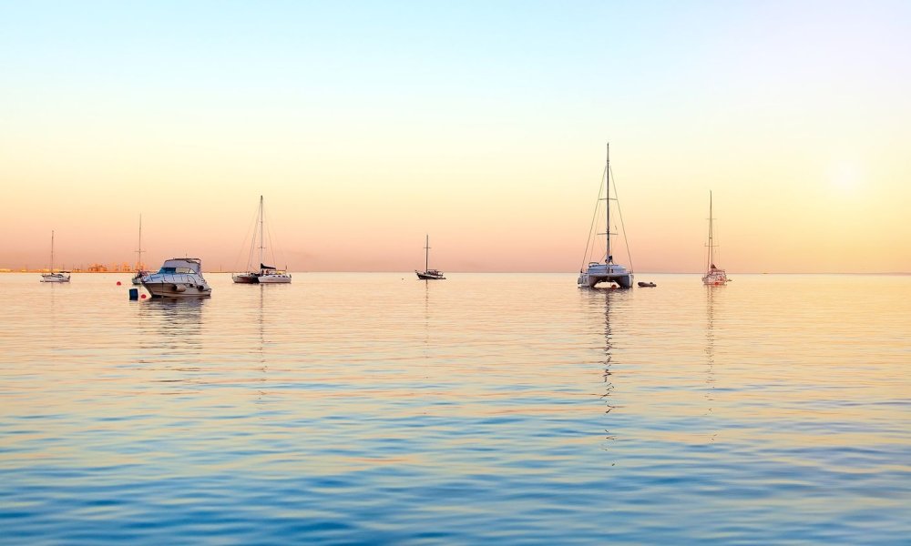 Каспийское море штиль