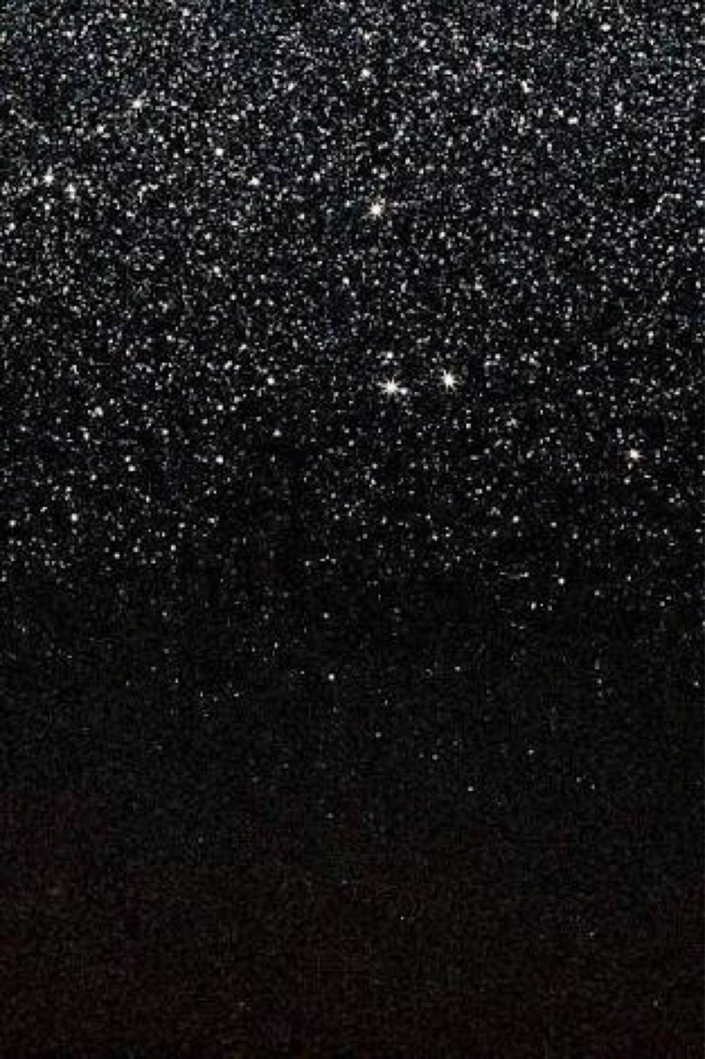 Черный пластик блестящий