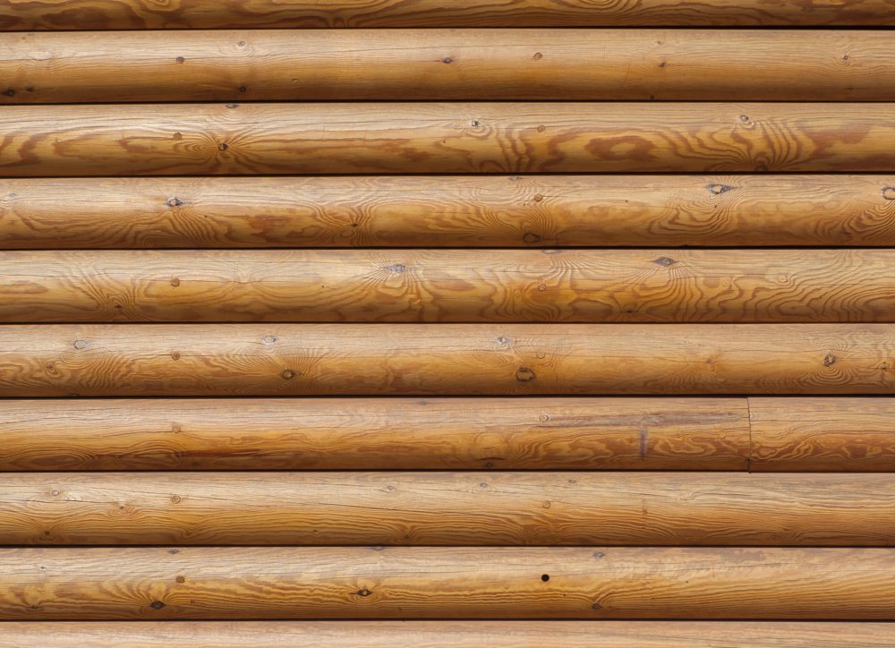 Бревенчатая стена