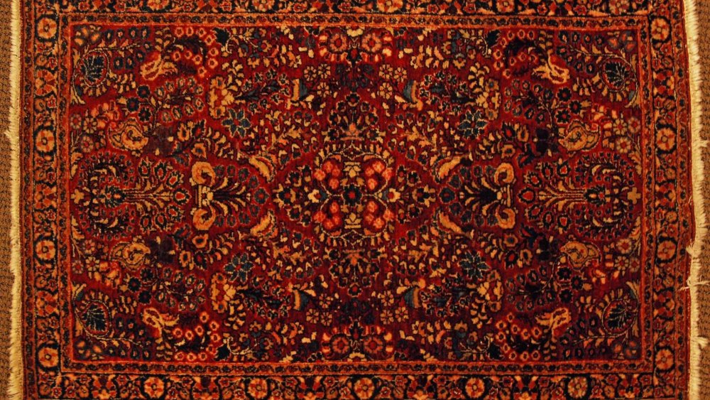 Красный ковер