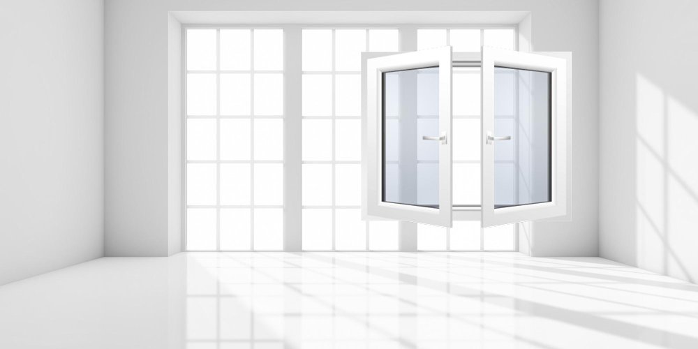 Открытое пластиковое окно