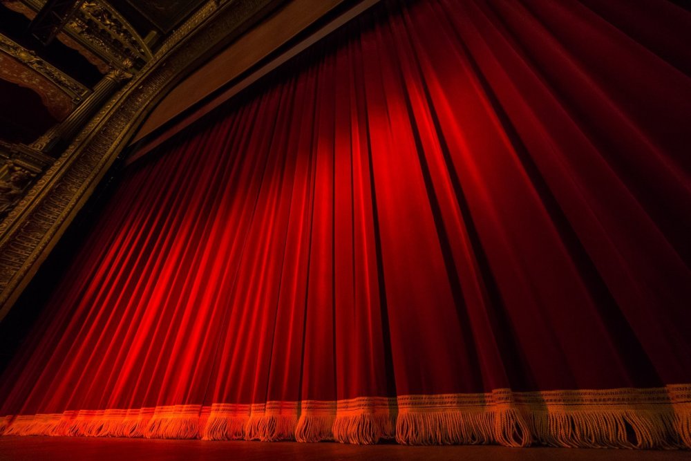 Занавес театра Сан Карло
