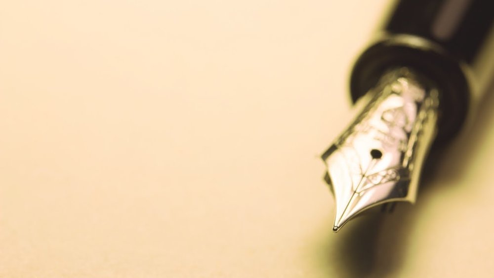 Перьевая ручка фон