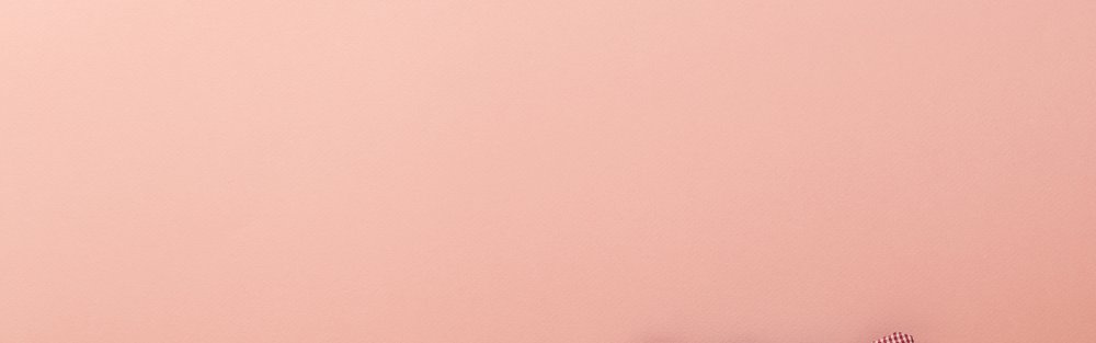 Молочно розовый цвет