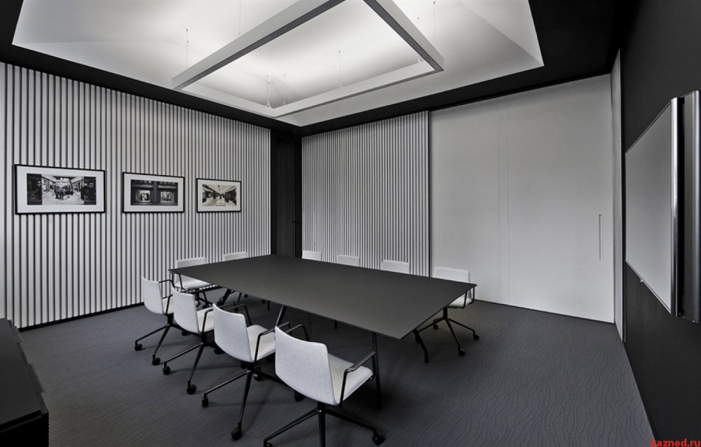 Офис в серых тонах