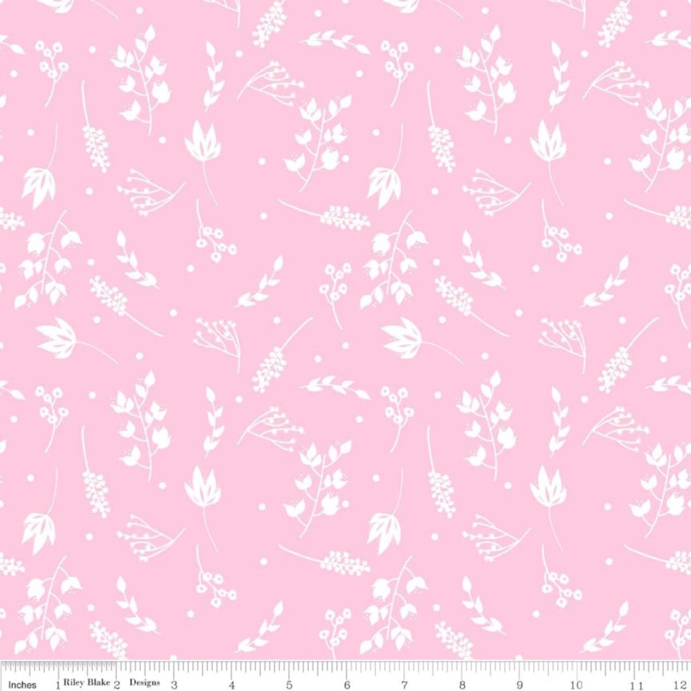 Розовый фон с лапками