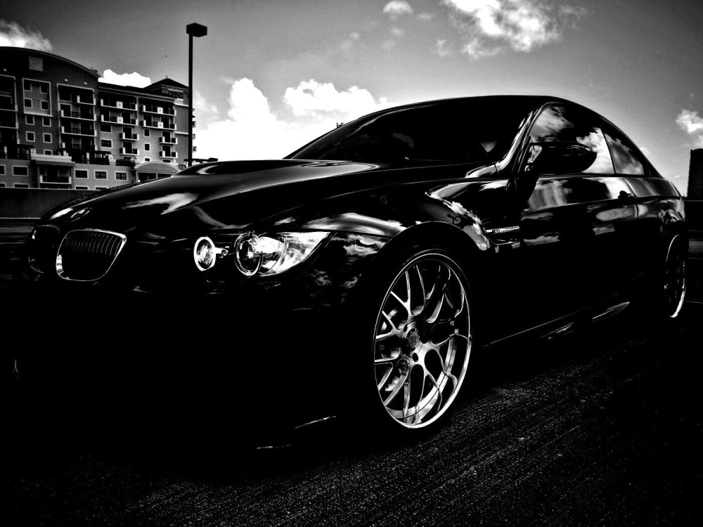 БМВ 1 черная