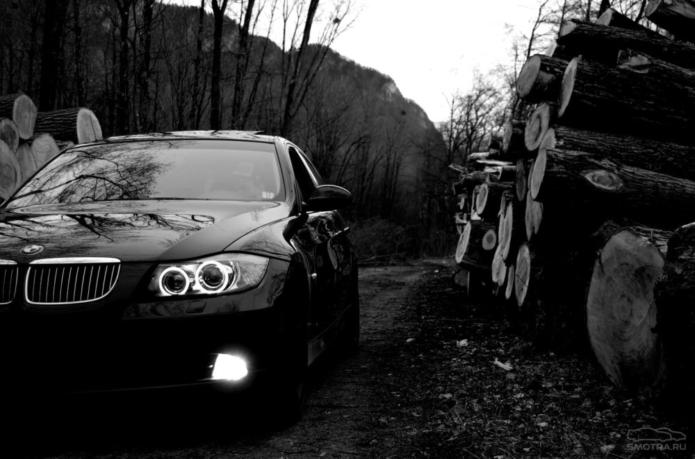 Машины чёрные бандитские