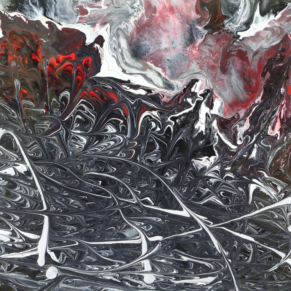 Краски на черном фоне