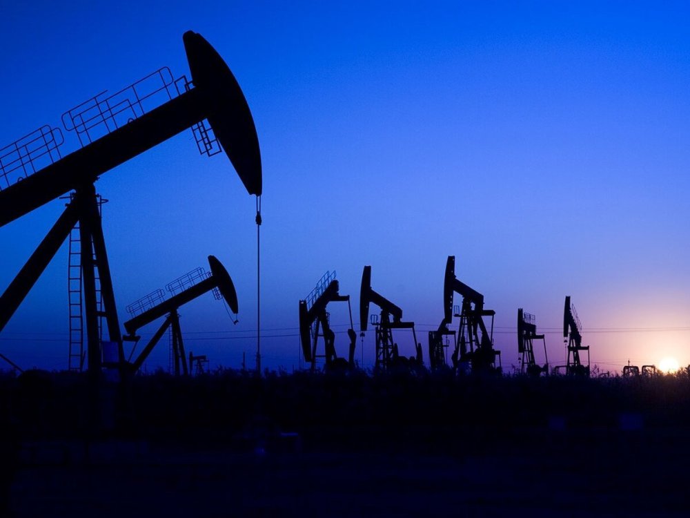 Нефтяная промышленность синяя