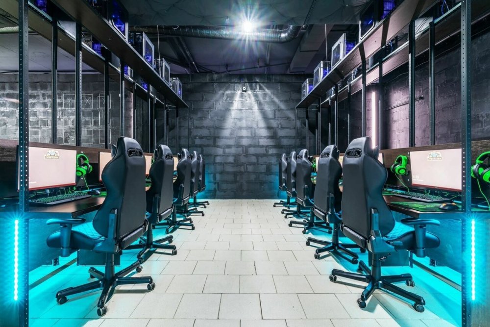 Игровой компьютерный зал