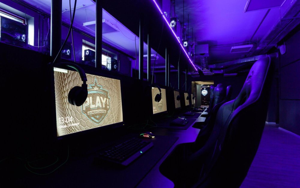 Компьютерный клуб CYBERX