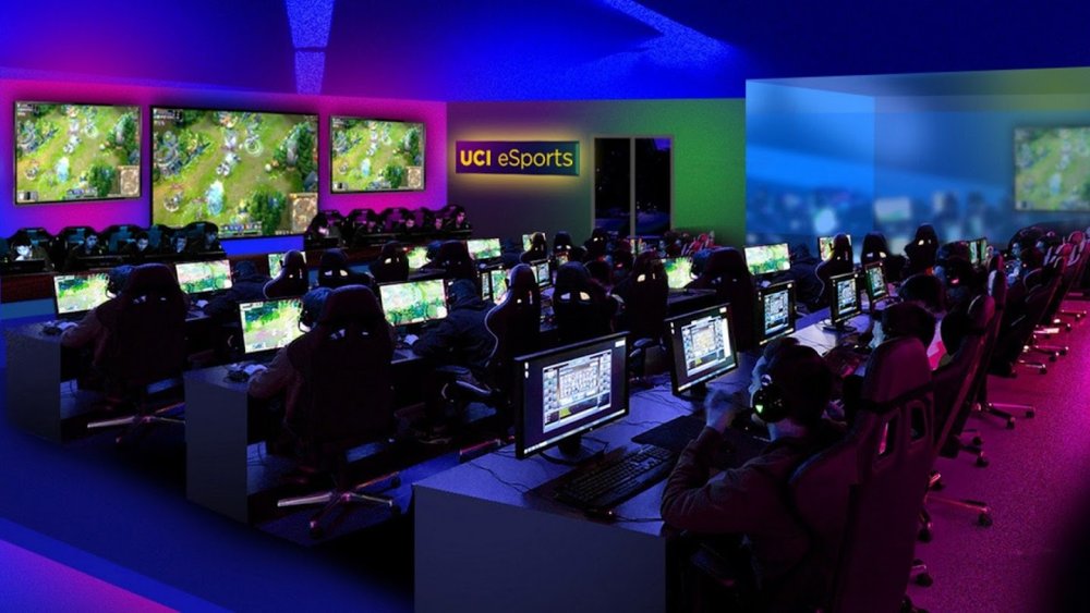 Современный компьютерный зал