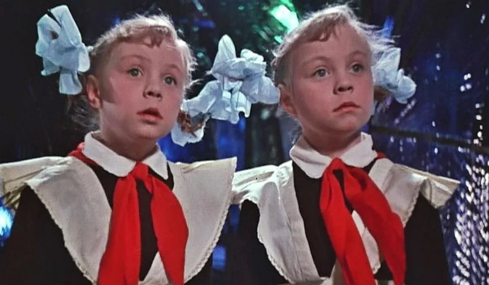 Александр Роу королевство кривых зеркал