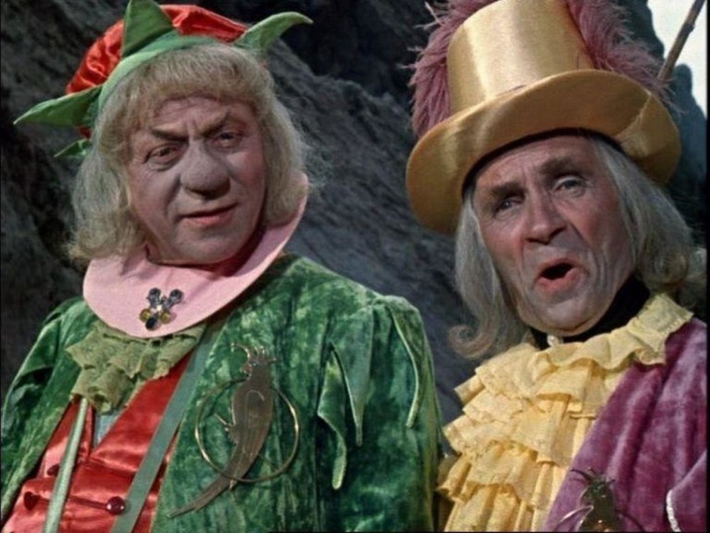 Зеркало зарисовка карандашом