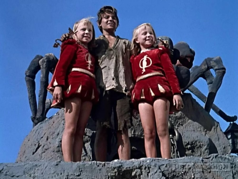 Алиса в стране чудес обои