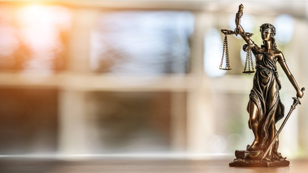 Юридические услуги Фемида