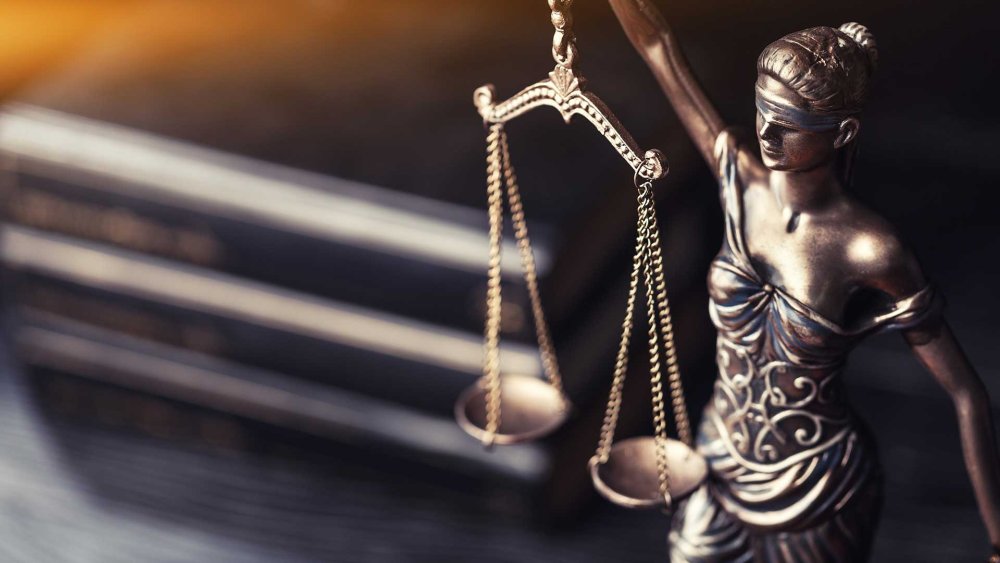 Весы правосудия